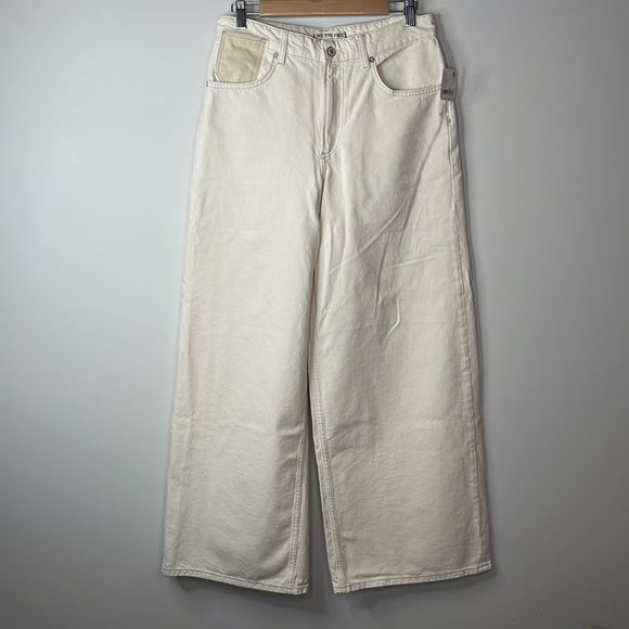 Free People NWT Waterfalls Wide Leg Baggy Jeans Ivory Combo Size 28 - Picture 4 of 14